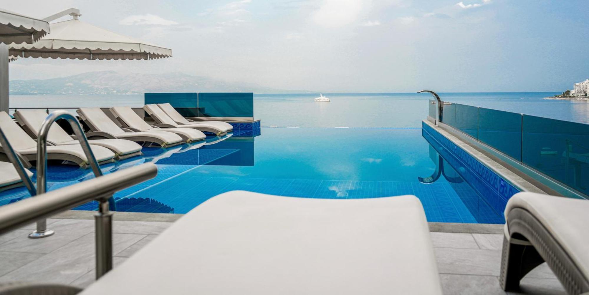 Hotel Serxho ซารานเดอ ภายนอก รูปภาพ