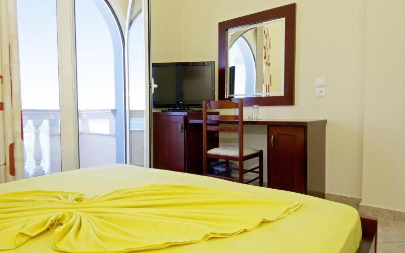 Hotel Serxho ซารานเดอ ภายนอก รูปภาพ
