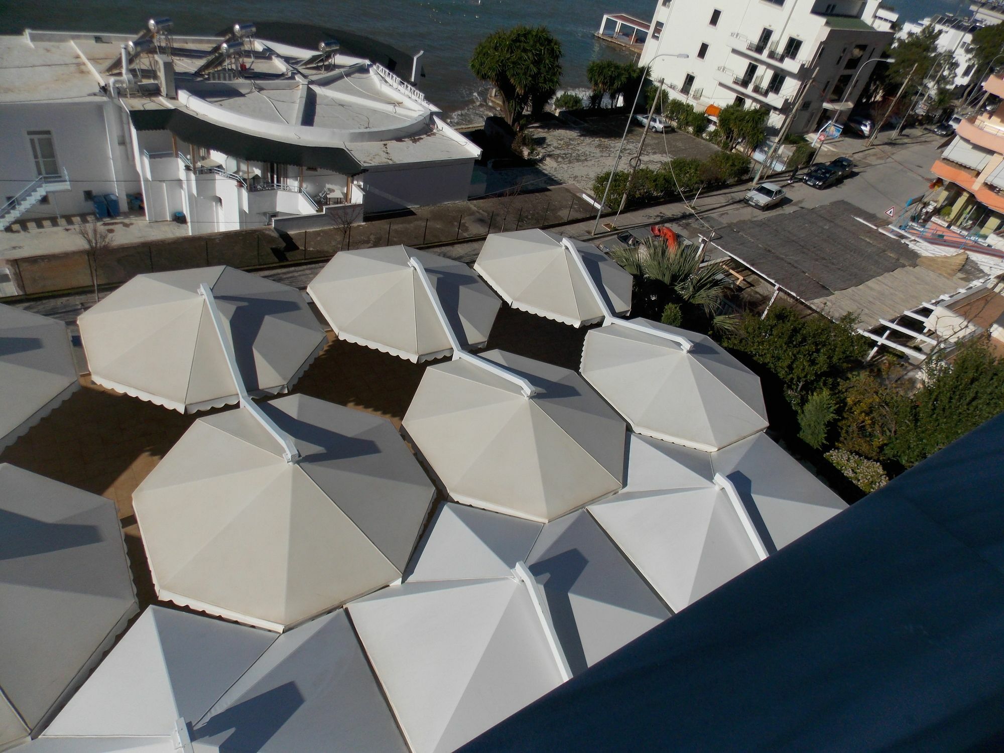 Hotel Serxho ซารานเดอ ภายนอก รูปภาพ