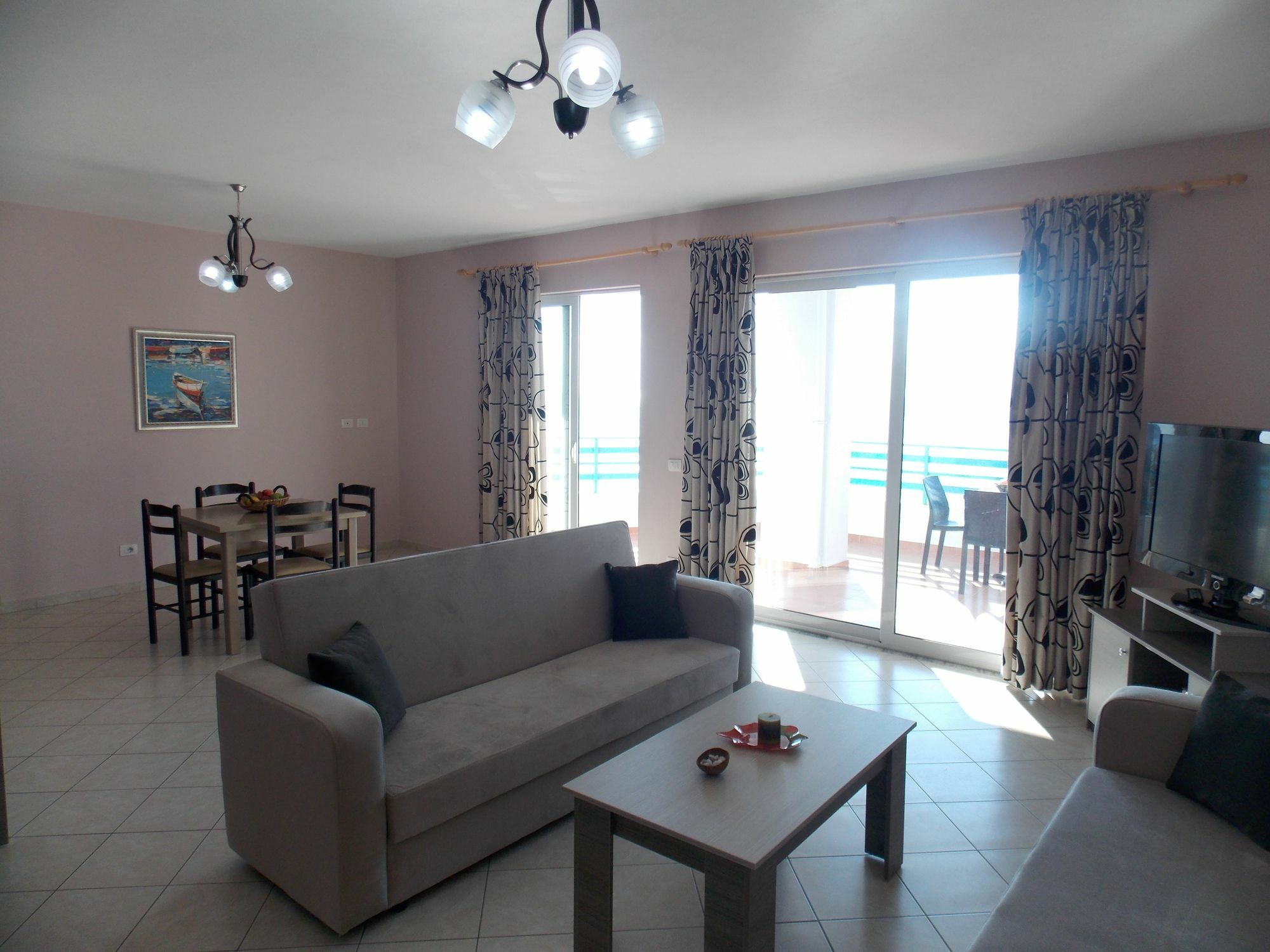 Hotel Serxho ซารานเดอ ภายนอก รูปภาพ